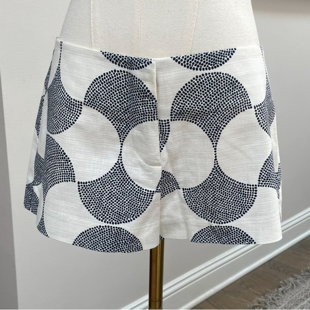 Trina Turk White and Navy Geo Circle Print Women's Shorts
